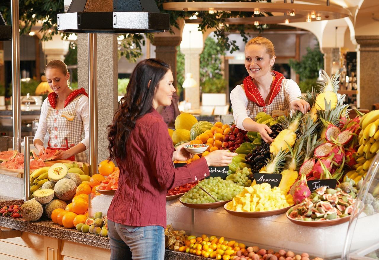 Landzeit Autobahnrestaurant & Motorhotel Loipersdorf Kitzladen Bagian luar foto